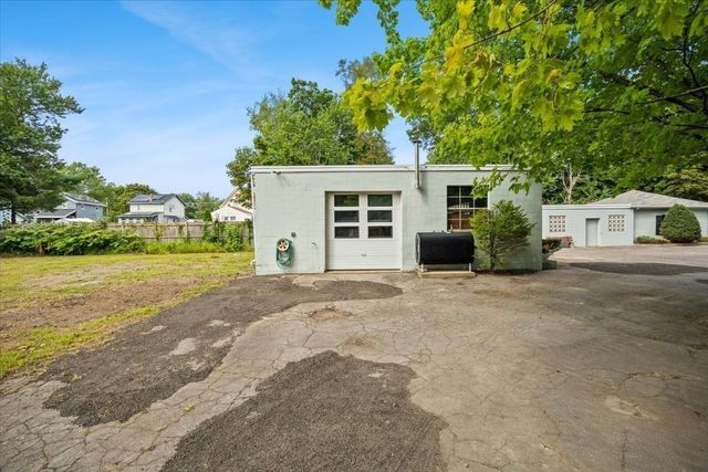90 Silver St, Randolph, MA 02368
