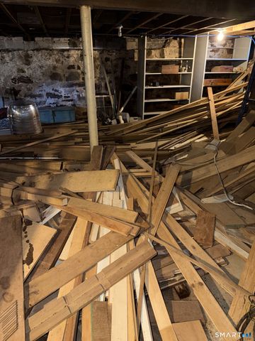 422 North Brooksvale Road, Cheshire, CT 06410