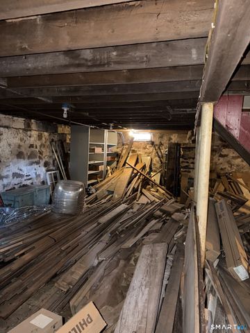 422 North Brooksvale Road, Cheshire, CT 06410