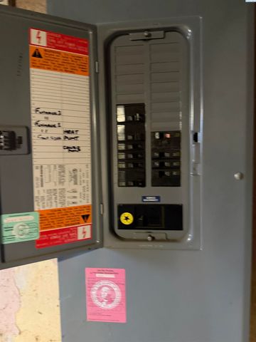 1107 W Yakima Street, Pasco, WA 99301