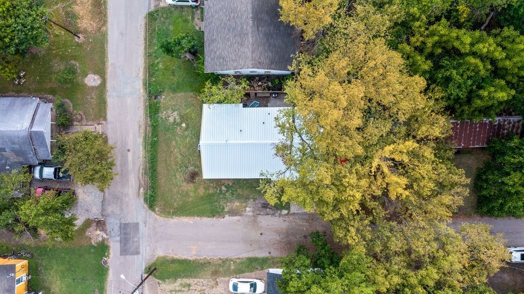 801 Oak Street, Bonham, TX 75418