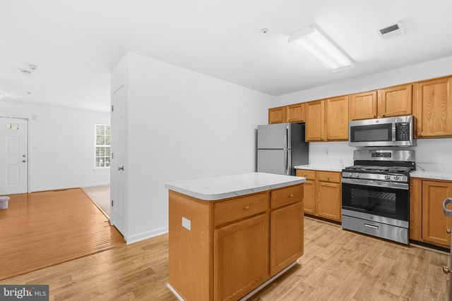 2004 CHITA CT, Temple Hills, MD 20748