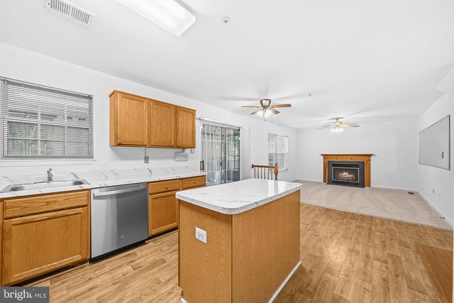 2004 CHITA CT, Temple Hills, MD 20748