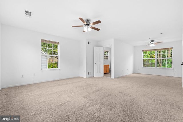 2004 CHITA CT, Temple Hills, MD 20748