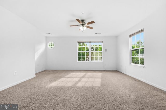 2004 CHITA CT, Temple Hills, MD 20748