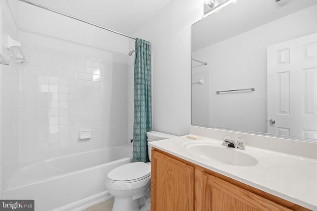 2004 CHITA CT, Temple Hills, MD 20748