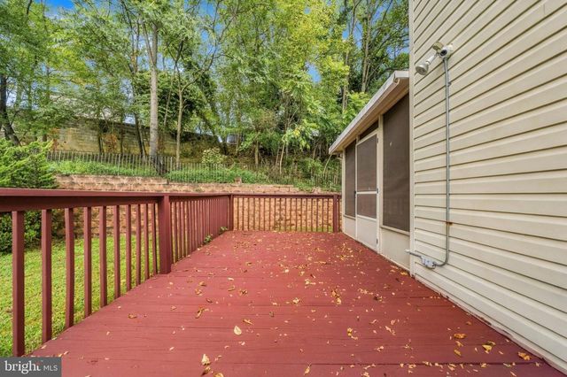 2004 CHITA CT, Temple Hills, MD 20748