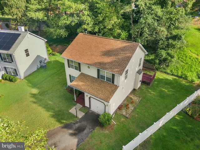 2004 CHITA CT, Temple Hills, MD 20748
