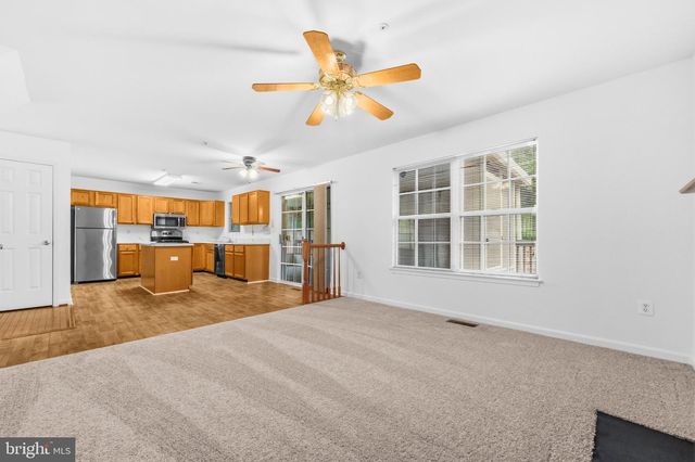 2004 CHITA CT, Temple Hills, MD 20748