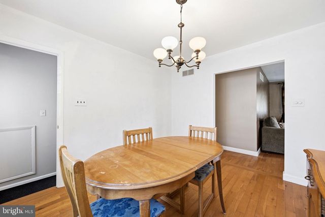 905 AMOSLAND RD, Morton, PA 19070