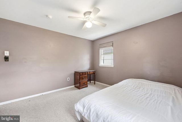 905 AMOSLAND RD, Morton, PA 19070