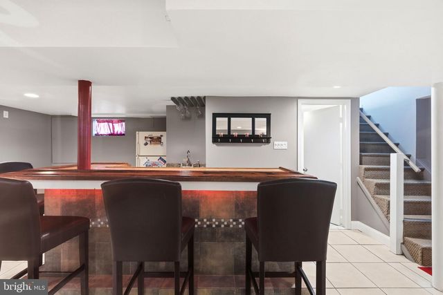 905 AMOSLAND RD, Morton, PA 19070