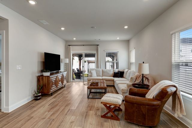 4325 Skyridge Dr, Nashville, TN 37207