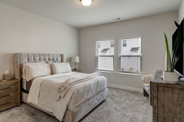 4325 Skyridge Dr, Nashville, TN 37207