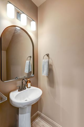 4325 Skyridge Dr, Nashville, TN 37207