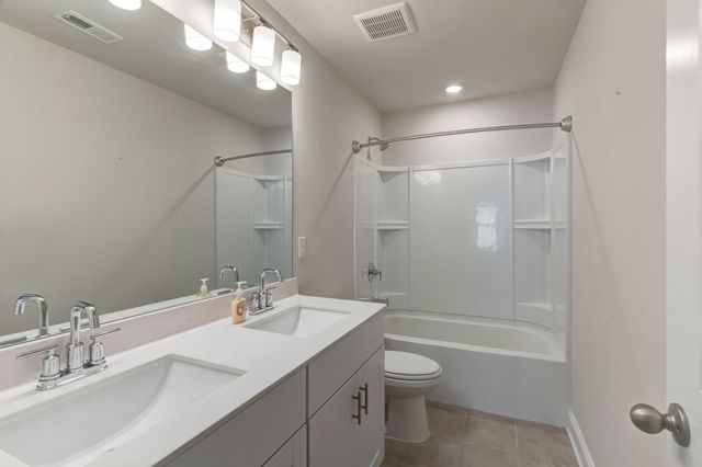 4325 Skyridge Dr, Nashville, TN 37207