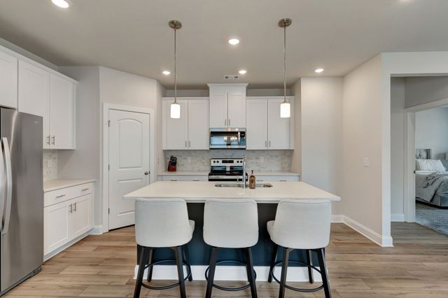 4325 Skyridge Dr, Nashville, TN 37207