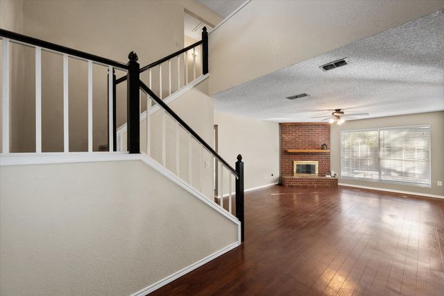 6716 Lyndale Drive, Watauga, TX 76148