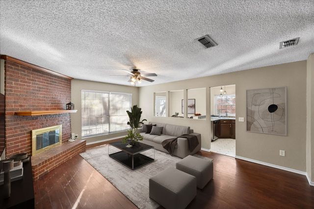 6716 Lyndale Drive, Watauga, TX 76148