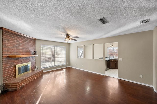 6716 Lyndale Drive, Watauga, TX 76148