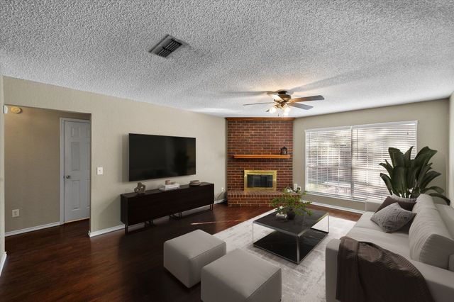 6716 Lyndale Drive, Watauga, TX 76148
