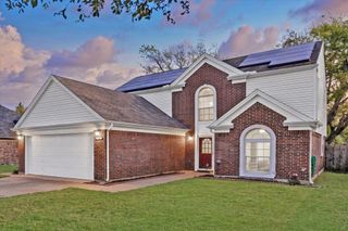 6716 Lyndale Drive, Watauga, TX 76148