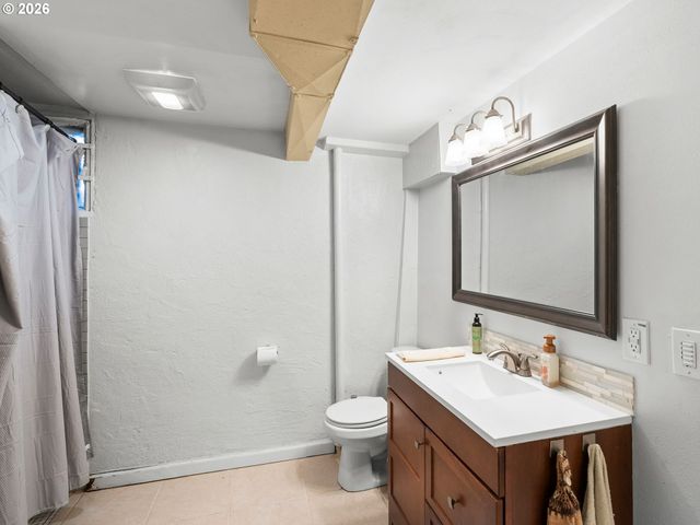 8507 Se 89TH Ave, Portland, OR 97266