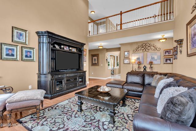 4 Rutgers Way, Freehold, NJ 07728