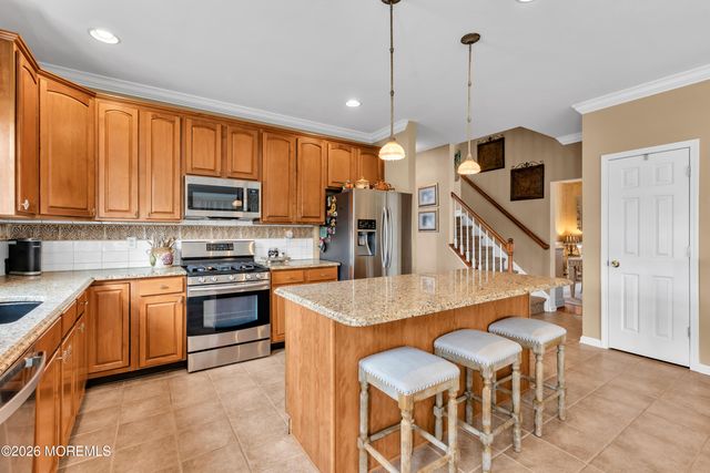 4 Rutgers Way, Freehold, NJ 07728