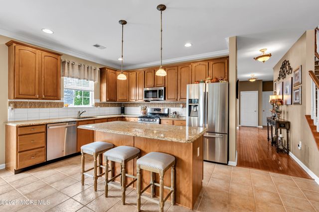 4 Rutgers Way, Freehold, NJ 07728