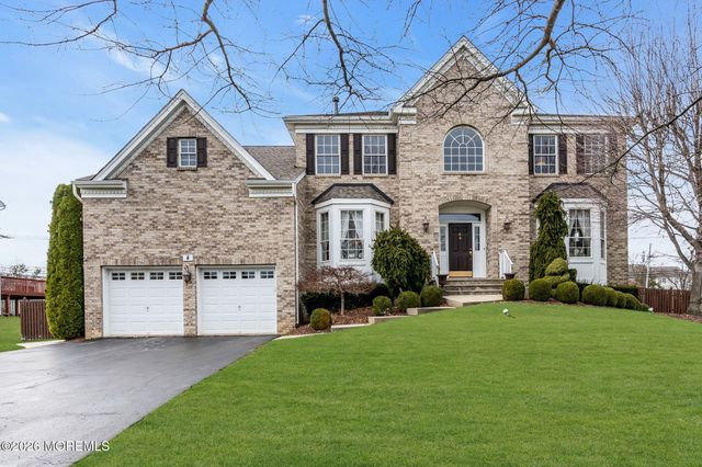 4 Rutgers Way, Freehold, NJ 07728