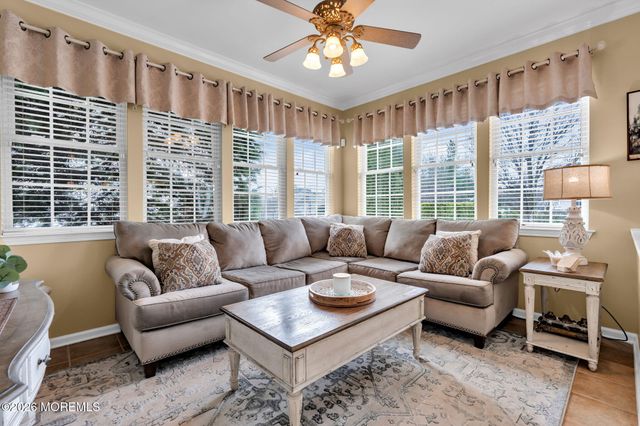 4 Rutgers Way, Freehold, NJ 07728