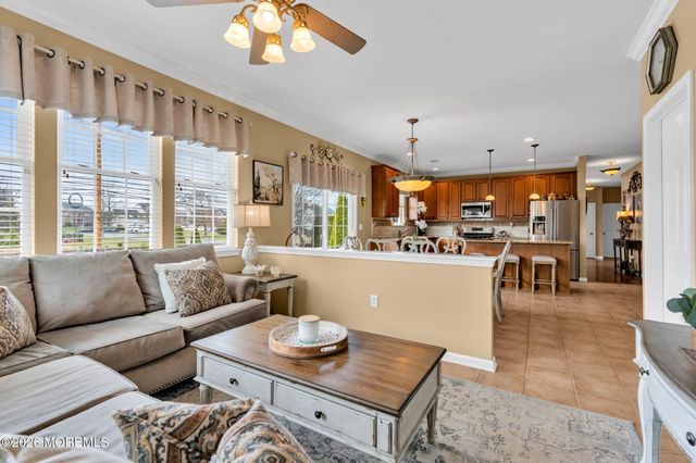 4 Rutgers Way, Freehold, NJ 07728