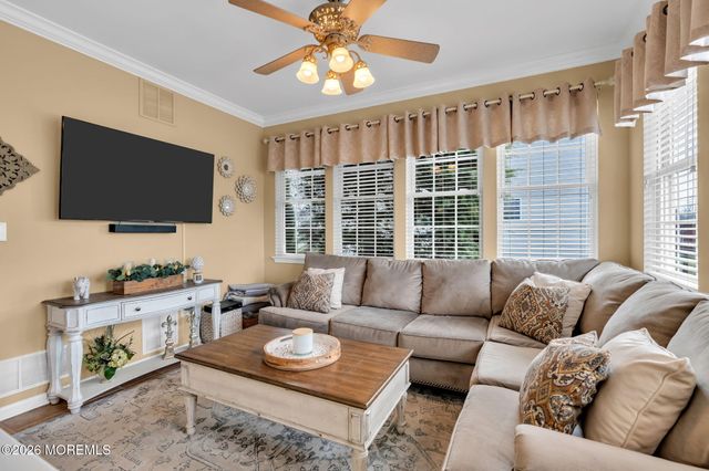 4 Rutgers Way, Freehold, NJ 07728