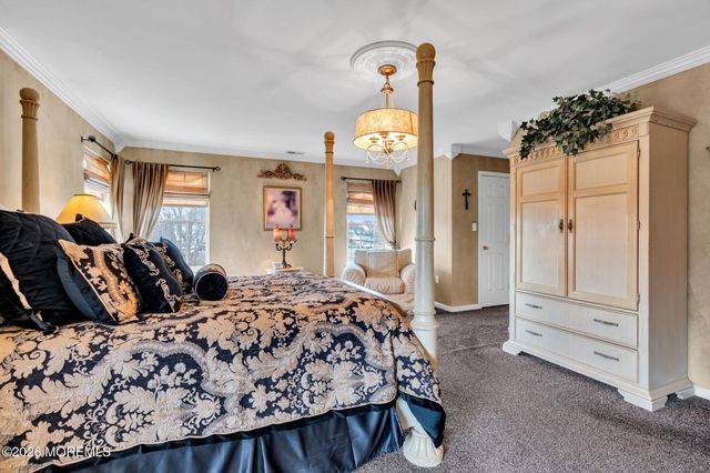 4 Rutgers Way, Freehold, NJ 07728