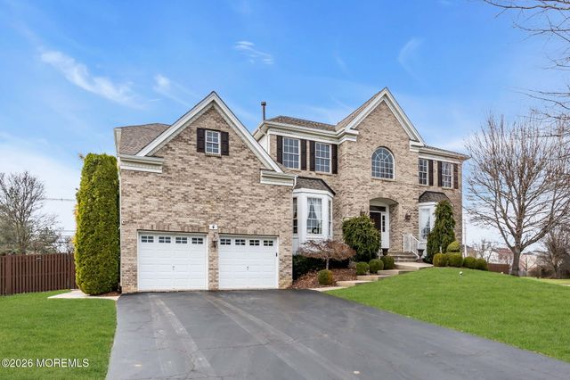 4 Rutgers Way, Freehold, NJ 07728