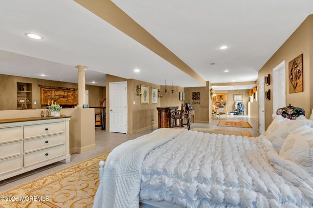 4 Rutgers Way, Freehold, NJ 07728