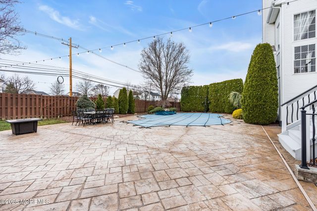 4 Rutgers Way, Freehold, NJ 07728