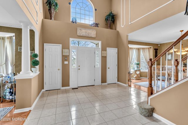 4 Rutgers Way, Freehold, NJ 07728