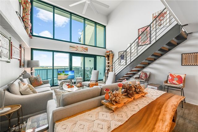 1000 N Station 613, Port Aransas, TX 78373