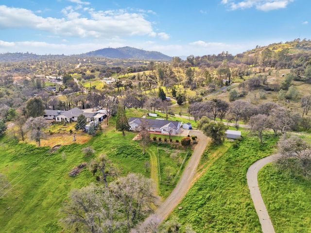 35208 Dollar Court, Coarsegold, CA 93614