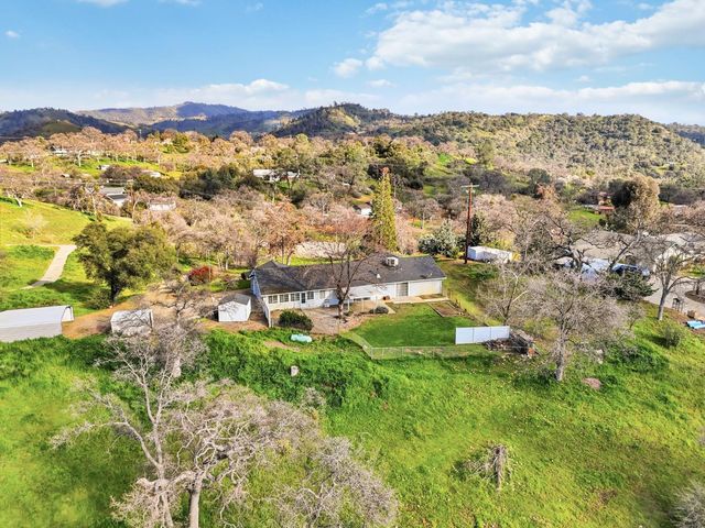 35208 Dollar Court, Coarsegold, CA 93614