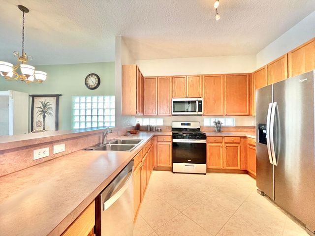 137 Canterbury Place, Royal Palm Beach, FL 33414