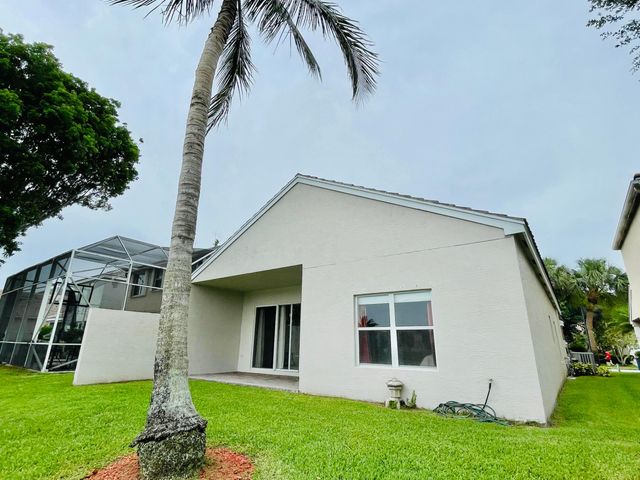 137 Canterbury Place, Royal Palm Beach, FL 33414