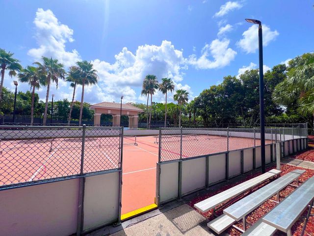 137 Canterbury Place, Royal Palm Beach, FL 33414