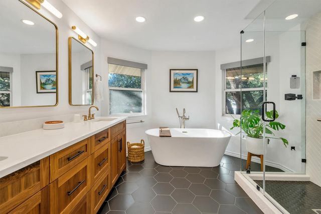 3288 Lakenheath Place, Dallas, TX 75204