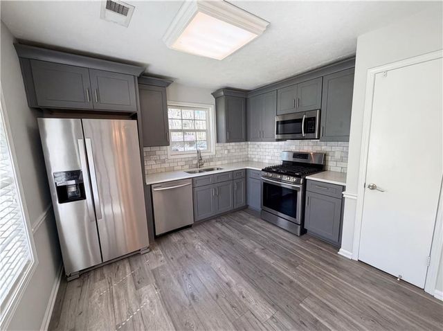 5596 Pinedale Circle, Sugar Hill, GA 30518