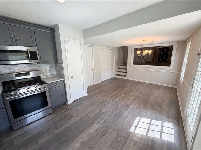 5596 Pinedale Circle, Sugar Hill, GA 30518