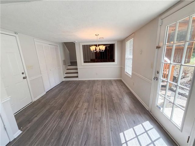 5596 Pinedale Circle, Sugar Hill, GA 30518