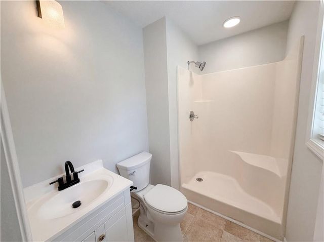 5596 Pinedale Circle, Sugar Hill, GA 30518